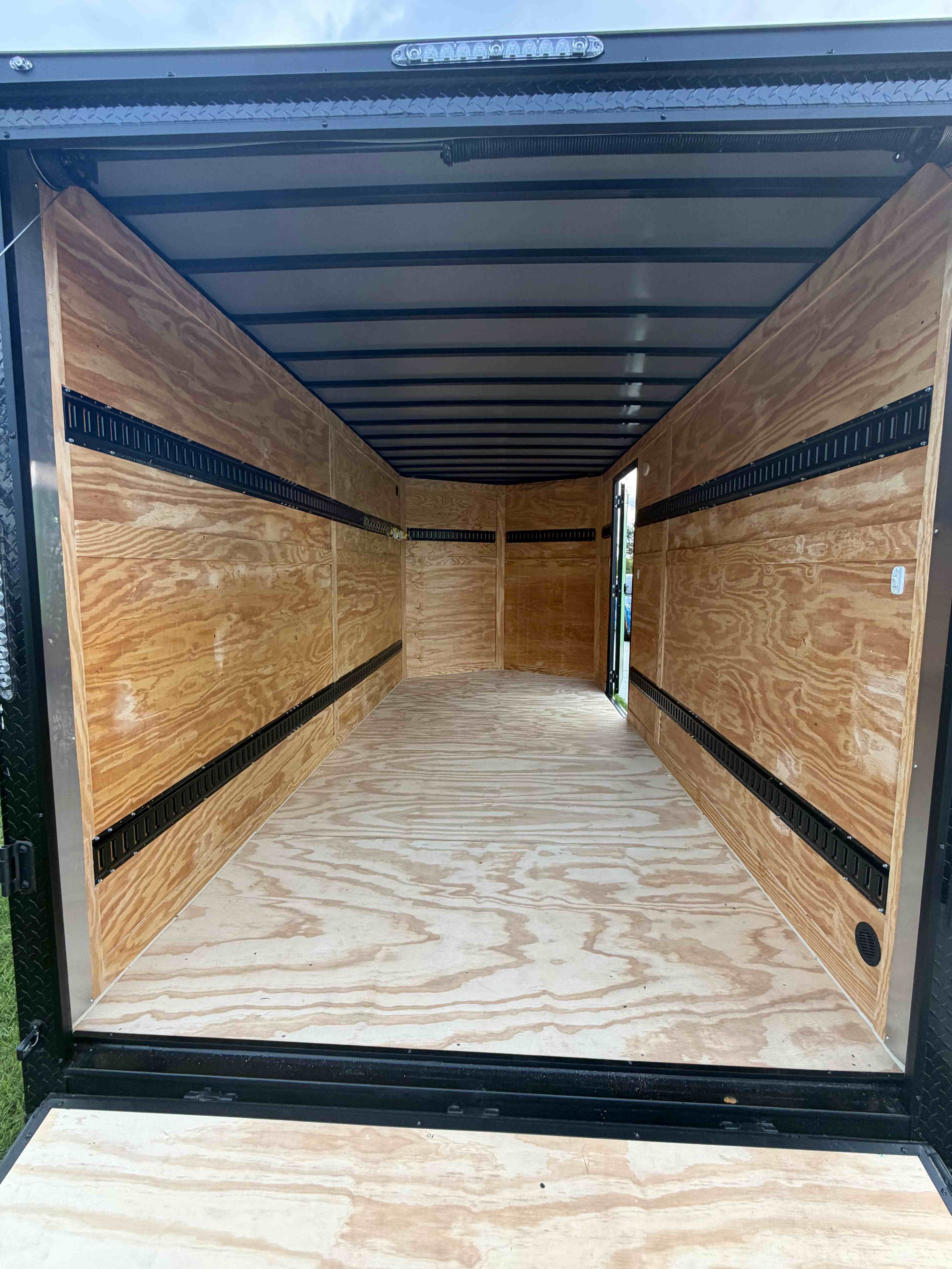 7x16 Enclosed Trailer for rent in Ellabell, GA — photo 3